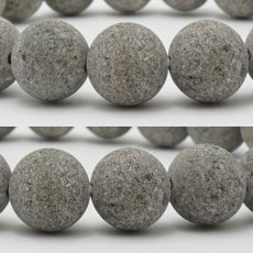 画像2: 鋸南石 ブレスレット グレー 10mm 日本銘石 KYONAN Stone 千葉県 鉱物 天然石 パワーストーン カラーストーン (2)