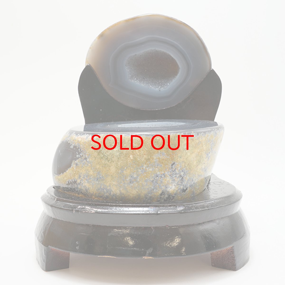 画像2: トレジャーメノウ 台付き ブラジル産 【一点物】 1.08kg treasure agate 天然石 パワーストーン カラーストーン (2)