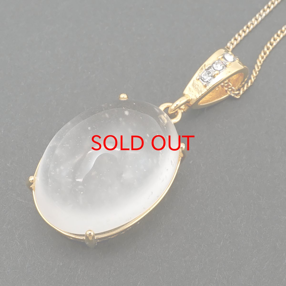 画像3: 氷翡翠 ペンダントトップ ミャンマー産 オーバル ステンレス 【一点もの】 日本製 自社製 アイスジェダイト ジェイド 長寿 天然石 パワーストーン カラーストーン (3)