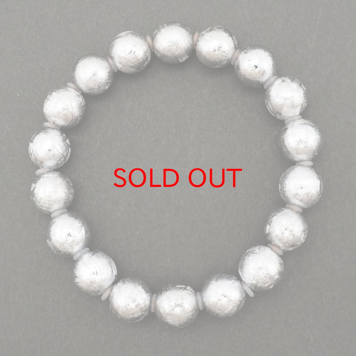 画像3: ギベオン 10mm ブレスレット ナミビア産 鉱物証明書付 【一点もの】 Gibeon 宇宙のパワー 隕石 チャネリング 浄化 お守り 天然石 パワーストーン カラーストーン (3)