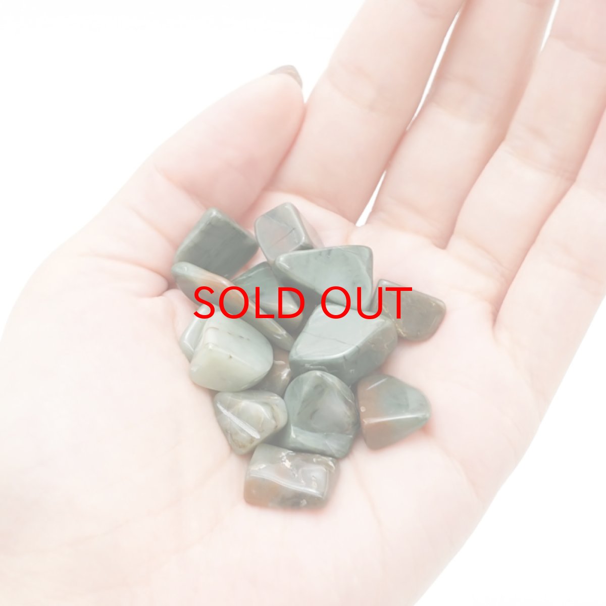 画像3: さざれ 100g 出雲碧玉 中粒 日本銘石 島根県産 IZUMO jasper 天然石 パワーストーン カラーストーン (3)