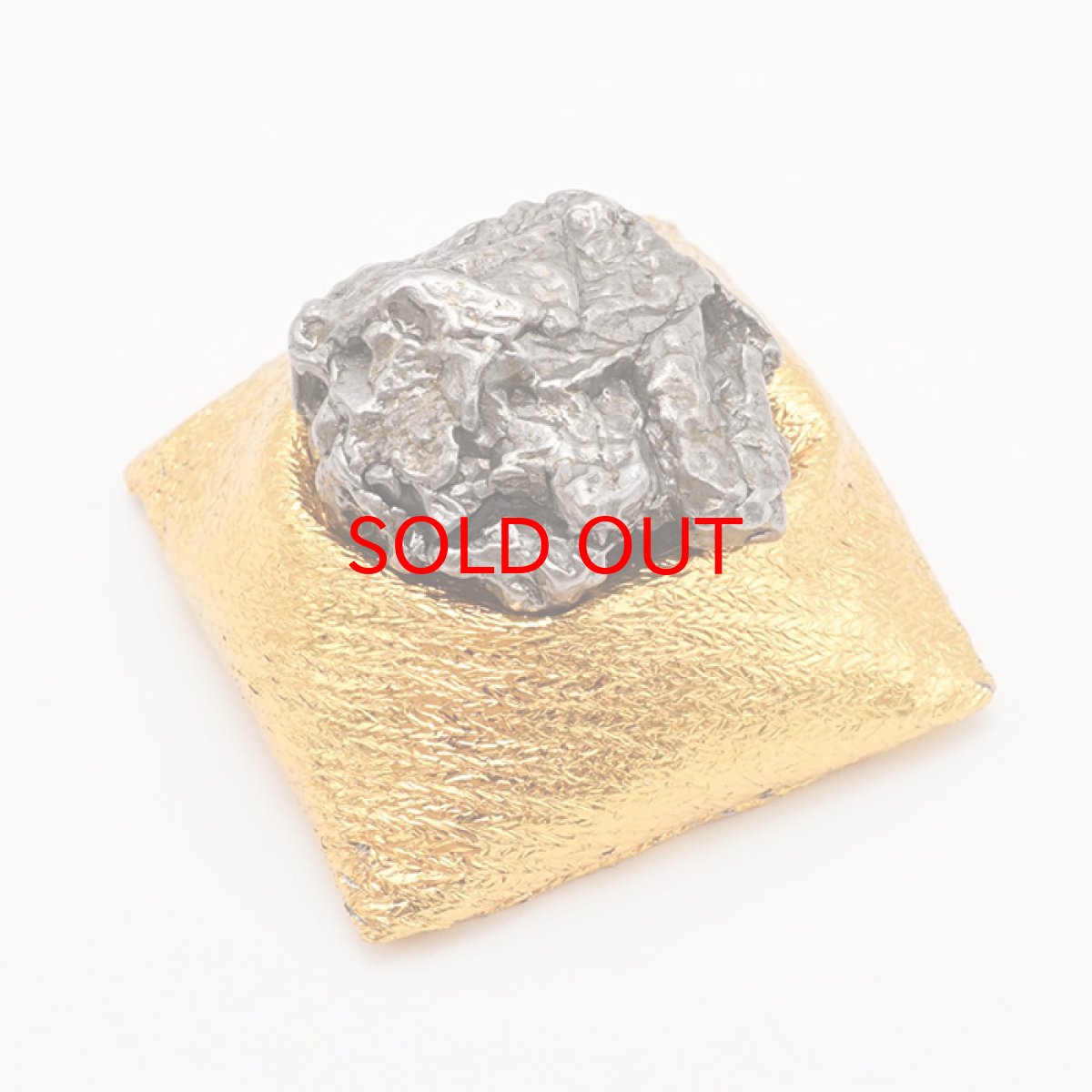 画像3: 【20%OFFセール】 カンポ・デル・シエロ 隕石 アルゼンチン産 座布団付き 【 一点物 】 Campo del Cielo Meteorite IAB鉄隕石 カンポ・デル・シエロ隕石 原石 天然石 パワーストーン カラーストーン (3)