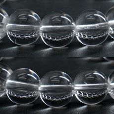 画像2: 【山梨甲府研磨】 天然水晶 11mm ブレスレット AAA+ランク ブラジル産 手研磨 山梨県甲府市 職人 匠 宝石研磨 伝統技術 ハンドカット 無処理 お守り 浄化 天然石 パワーストーン (2)