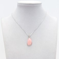 画像4: ピンクオパール SV925 ペンダントトップ 【 一点物 】 オーストラリア産 Pink Opal ローズカット 覆輪 日本製 オパール お守り 浄化 天然石 パワーストーン カラーストーン (4)