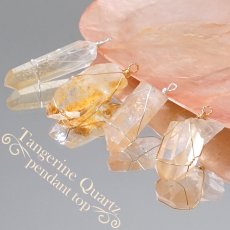 画像1: タンジェリンクォーツ 原石 ワイヤーラップ ペンダントトップ コンゴ産 蜜柑水晶 オレンジ水晶 日本製 自社製 ワイヤーアート 天然石 パワーストーン カラーストーン (1)
