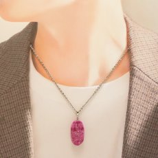 画像8: ルビー ペンダントトップ 原石 劈開 へきかい 一点もの ステンレス ザンビア産 ７月誕生石 ゴールド シルバー 日本製 天然石 パワーストーン (8)