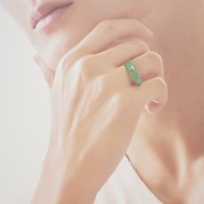 画像6: ミャンマー翡翠 くりぬきリング ミャンマー産【 一点もの 】Jade リング ミャンマー翡翠 天然翡翠 ひすい ヒスイ 5月誕生石 指輪 天然石 パワーストーン カラーストーン (6)