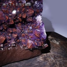 画像3: アメジストレッドキャップ 原石 カナダ・サンダーベイ産 台付き【 一点もの 】amethyst red cap ヘマタイト オンタリオ州 スペリオル湖 稀少石 浄化 天然石 パワーストーン (3)
