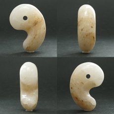 画像2: 【石の日SALE 14%OFF】 【日本の石】 静岡水晶 勾玉 30mm 静岡県産 天然石 パワーストーン 石英 氷の化石 霊石 鉱物 クォーツ カラーストーン (2)