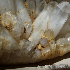 画像4: ホワイトファントムクォーツ クラスター 【特大】 ブラジル産 一点もの 台付き White phantom Quartz 原石 水晶 クォーツ 透明度 浄化 天然石 パワーストーン (4)