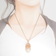 画像3: マニカラン水晶 薄赤 ペンダントトップ SV925 ヒマラヤ産【 一点もの 】Manikarn Quartz 覆輪 フクリン 水晶 浄化 天然石 パワーストーン カラーストーン (3)