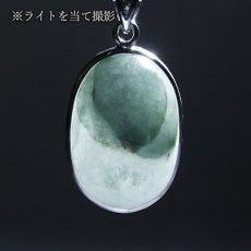 画像3: ミャンマー翡翠 ブルー ペンダントトップ SV925 ミャンマー産【一点もの】翡翠 Myanmar Jade blue 本翡翠 ひすい 青 覆輪 フクリン お守り 浄化 天然石 パワーストーン (3)