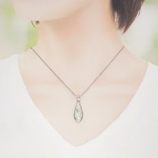 画像3: 糸魚川翡翠 ペンダントトップ SV925 新潟県産【一点もの】翡翠  Itoigawa Jade 日本銘石 国石 希少 糸魚川ひすい 覆輪 フクリン お守り 浄化 天然石 パワーストーン カラーストーン (3)