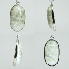 画像2: 糸魚川翡翠 ペンダントトップ SV925 新潟県産【一点もの】翡翠  Itoigawa Jade 日本銘石 国石 希少 糸魚川ひすい 覆輪 フクリン お守り 浄化 天然石 パワーストーン カラーストーン (2)