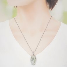 画像3: 糸魚川翡翠 ペンダントトップ SV925 新潟県産【一点もの】翡翠  Itoigawa Jade 日本銘石 国石 希少 糸魚川ひすい 覆輪 フクリン お守り 浄化 天然石 パワーストーン カラーストーン (3)