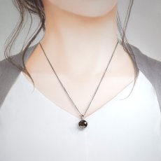 画像4: セリコパラサイト ペンダントトップ 六芒星カット SV925 ケニア産 【一点物】 Serico meteorite Parasite パラサイト 隕石 浄化 天然石 パワーストーン カラーストーン (4)
