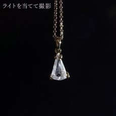 画像3: フェナカイト 2.5ct ペンダントトップ SV925 トライアングルカット ロシア産 【 一点もの 】 Phenakite 日本製 希少石 フェナス石 浄化 お守り 天然石 パワーストーン (3)