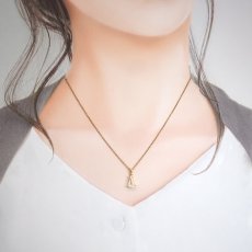 画像4: フェナカイト 2.5ct ペンダントトップ SV925 トライアングルカット ロシア産 【 一点もの 】 Phenakite 日本製 希少石 フェナス石 浄化 お守り 天然石 パワーストーン (4)
