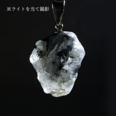 画像3: フェナカイト 原石 ペンダントトップ K18 ロシア マリシェボ産【一点物】 Phenakite 日本製 希少石 フェナス石 ウラル地方 浄化 二次鉱床 天然石 パワーストーン (3)