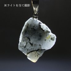 画像3: フェナカイト 原石 ペンダントトップ K18 ロシア マリシェボ産【一点物】 Phenakite 日本製 希少石 フェナス石 ウラル地方 浄化 二次鉱床 天然石 パワーストーン (3)