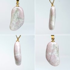 画像2: 糸魚川翡翠 ピンク ペンダントトップ 新潟県産 【一点物】 ITOIGAWA Pink Jade ステンレス 日本銘石 国石 希少 糸魚川ひすい お守り 浄化 天然石 パワーストーン カラーストーン (2)