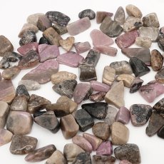 画像2: さざれ 100g 愛知ロードナイト 日本銘石 愛知県産 AICHI Rhodonite 天然石 パワーストーン カラーストーン (2)