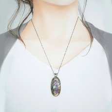 画像3: ゴールデンラブラドライト ペンダントトップ マダガスカル産 【一点もの】ステンレス Aカン Labradorite 曹灰長石 楕円形 天然石 パワーストーン カラーストーン (3)