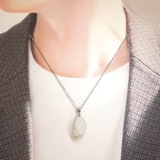 画像5: 黒平白水晶 原石 ペンダントトップ 山梨県産 Kurobera Quartz 日本製 ステンレス 浄化 国産水晶 お守り 浄化 日本銘石 天然石 パワーストーン カラーストーン (5)