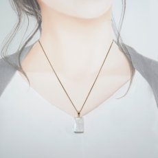 画像4: ブルームーンストーン ペンダントトップ 長方形 スリランカ産 【一点もの】ステンレス Blue Moonstone 6月誕生石 天然石 パワーストーン (4)