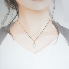 画像4: ブルームーンストーン ペンダントトップ 変形 スリランカ産 【一点もの】ステンレス Blue Moonstone 6月誕生石 天然石 パワーストーン (4)