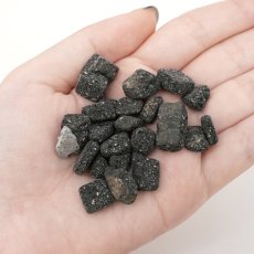 画像3: さざれ 100g 鬼押出し石 日本銘石 群馬県産 ONIOSHIDASHI Lava Stone 天然石 パワーストーン カラーストーン (3)