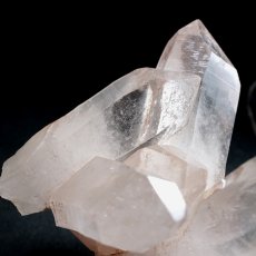 画像4: マニカラン水晶 クラスター ヒマラヤ産 【一点物】 Manikarn Quartz 原石 ピンク 水晶 クォーツ 透明度 ヒマラヤ水晶 ヒーリング 浄化 天然石 パワーストーン (4)