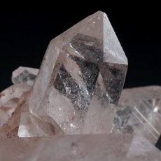 画像5: マニカラン水晶 クラスター ヒマラヤ産 【一点物】 Manikarn Quartz 原石 ピンク 水晶 クォーツ 透明度 ヒマラヤ水晶 ヒーリング 浄化 天然石 パワーストーン (5)