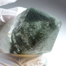 画像6: マニハール水晶 原石 244.1g ヒマラヤ産 【一点もの】 Manihar Quartz ヒマラヤ 結晶 お守り 浄化 天然石 パワーストーン カラーストーン (6)