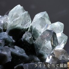 画像6: マニハール水晶 クラスター 2.5kg ヒマラヤ産 【一点もの】 Manihar Quartz 台付き 原石 ヒマラヤ 結晶 お守り 浄化 天然石 パワーストーン カラーストーン (6)