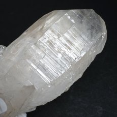 画像4: マニハール水晶 クラスター 305.6g インド・マニハール産 【一点もの】 Manihar Quartz 原石 ヒマラヤ 結晶 お守り 浄化 天然石 パワーストーン カラーストーン (4)