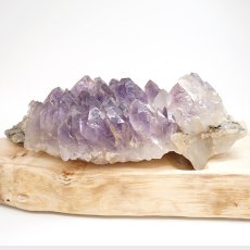 画像2: ファントムアメジスト クラスター 2.6kg ブラジル産【一点物】Phantom Amethyst 台付き 原石 2月誕生石 紫水晶 風水 ヒーリング 浄化 天然石 パワーストーン カラーストーン (2)