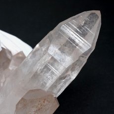 画像4: マニカラン水晶 クラスター ヒマラヤ産 【一点物】 Manikarn Quartz 原石 ピンク 水晶 クォーツ 透明度 ヒマラヤ水晶 ヒーリング 浄化 天然石 パワーストーン (4)