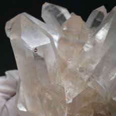 画像7: マニカラン水晶 クラスター ヒマラヤ産 【一点物】 Manikarn Quartz 原石 ピンク 水晶 クォーツ 透明度 ヒマラヤ水晶 ヒーリング 浄化 天然石 パワーストーン (7)