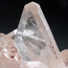 画像4: マニカラン水晶 クラスター ヒマラヤ産 【一点物】 Manikarn Quartz 原石 ピンク 水晶 クォーツ 透明度 ヒマラヤ水晶 ヒーリング 浄化 天然石 パワーストーン (4)