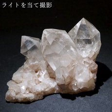 画像7: マニカラン水晶 クラスター ヒマラヤ産 【一点物】 Manikarn Quartz 原石 ピンク 水晶 クォーツ 透明度 ヒマラヤ水晶 ヒーリング 浄化 天然石 パワーストーン (7)
