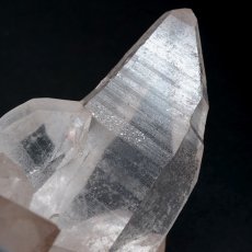 画像5: マニカラン水晶 クラスター ヒマラヤ産 【一点物】 Manikarn Quartz 原石 ピンク 水晶 クォーツ 透明度 ヒマラヤ水晶 ヒーリング 浄化 天然石 パワーストーン (5)