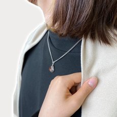 画像3: ファイヤーアゲート ペンダントトップ SV925 メキシコ産【一点もの】Fire Agate 覆輪 フクリン メノウ アゲート 浄化 お守り 天然石 パワーストーン カラーストーン (3)