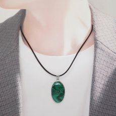 画像4: マラカイト ペンダントトップ SV925 コンゴ産【一点もの】Malachite オーバル 覆輪 フクリン 孔雀石 浄化 お守り 天然石 パワーストーン カラーストーン (4)