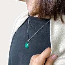 画像3: マラカイト ペンダントトップ SV925 アフリカ産【一点もの】Malachite 丸 覆輪 フクリン 孔雀石 浄化 お守り 天然石 パワーストーン カラーストーン (3)