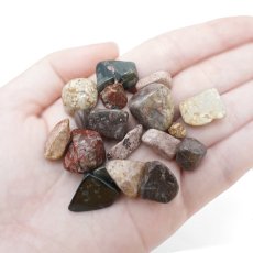 画像3: さざれ 100g いずし和石 日本銘石 兵庫県産 IZUSHI Nagomi Stone 天然石 パワーストーン カラーストーン (3)