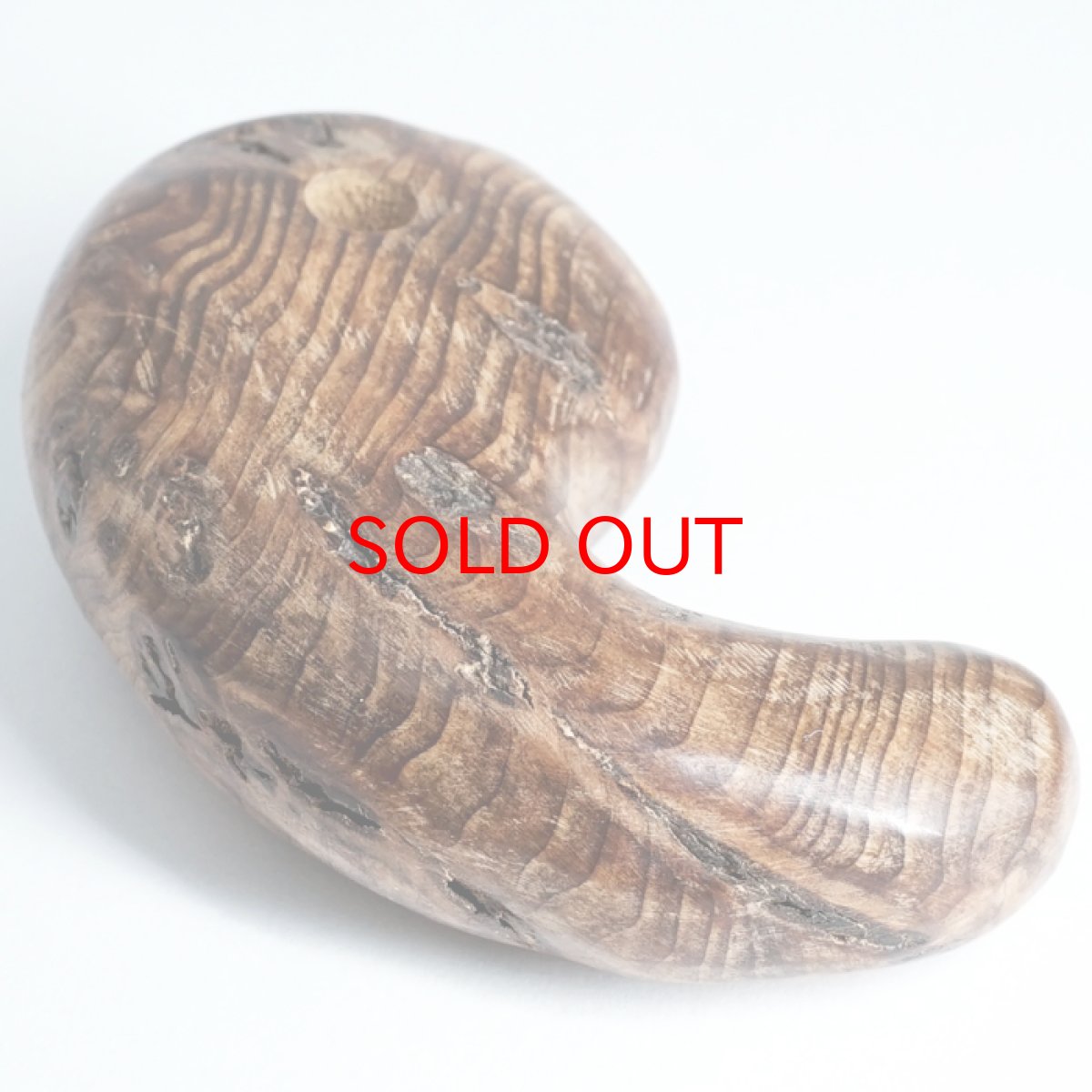 画像3: 屋久杉 泡瘤 (あわこぶ) 勾玉 50mm 【一点もの】 YAKUSUGI AWAKOBU 鹿児島県 屋久島 国産 日本製 瘤 杉 エネルギー パワーズウッド 天然木 (3)