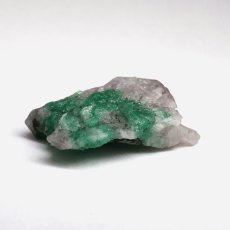 画像3: エメラルド 原石 約2.9g コロンビア ムソ鉱山産 【一点もの】 Emerald 鉱物 標本 結晶 緑柱石 浄化 お守り 天然石 パワーストーン カラーストーン (3)