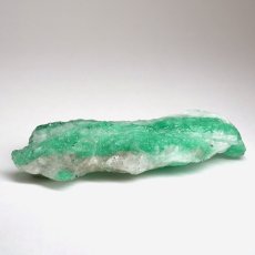 画像3: エメラルド 原石 約11.3g コロンビア ムソ鉱山産 【一点もの】 Emerald 鉱物 標本 結晶 緑柱石 浄化 お守り 天然石 パワーストーン カラーストーン (3)