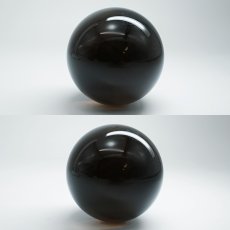 画像2: 【山梨甲府研磨】黒水晶 55mm 丸玉 ブラジル産【一点物】手研磨 山梨県甲府市 職人 匠 宝石研磨 クォーツ スフィア お守り 浄化 天然石 パワーストーン カラーストーン (2)